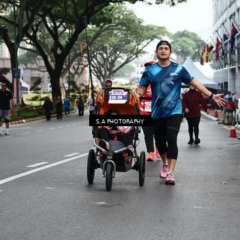 Runner Photo 8083126