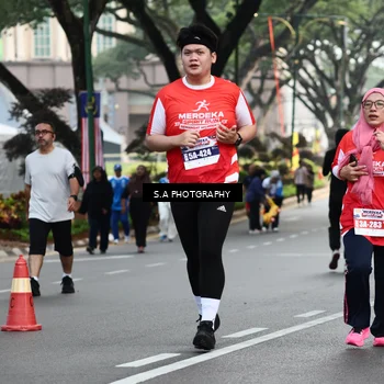 Runner Photo 8083150