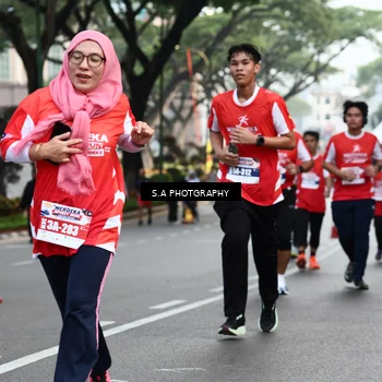 Runner Photo 8083158