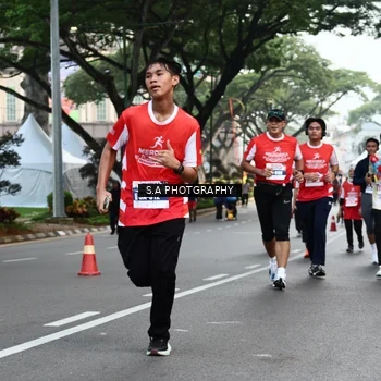 Runner Photo 8083180