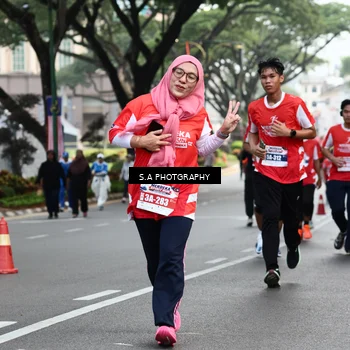Runner Photo 8083192