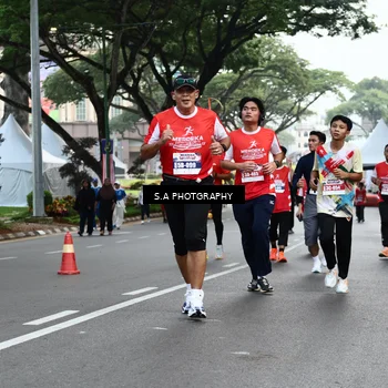 Runner Photo 8083196