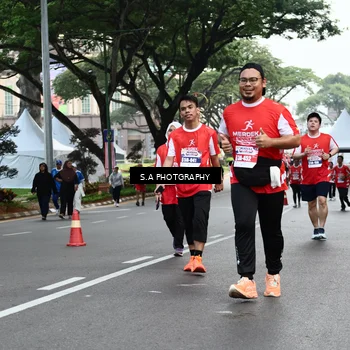 Runner Photo 8083220