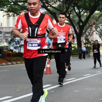 Runner Photo 8083302