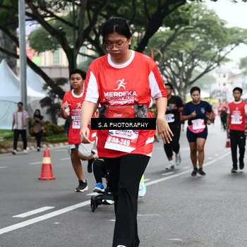 Runner Photo 8083312