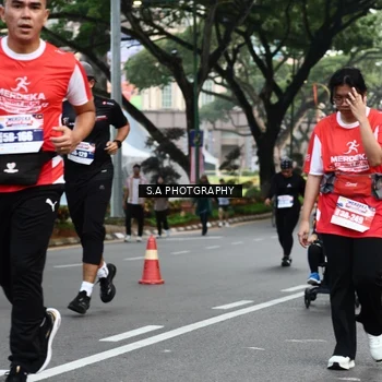 Runner Photo 8083320