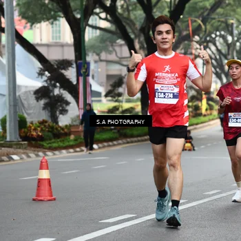 Runner Photo 8083347
