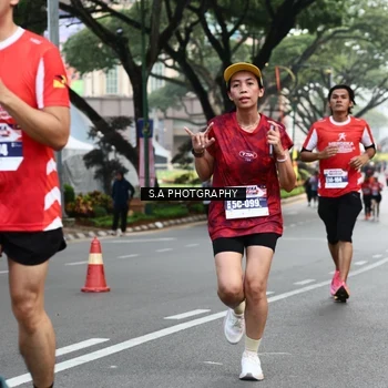 Runner Photo 8083375