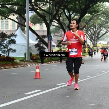 Runner Photo 8083381
