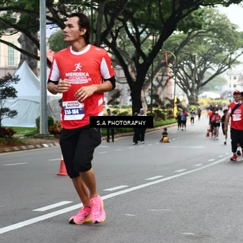 Runner Photo 8083385