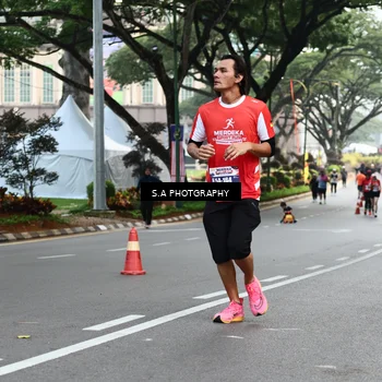 Runner Photo 8083392