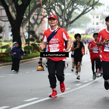 Runner Photo 8083402