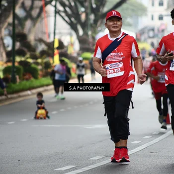 Runner Photo 8083403