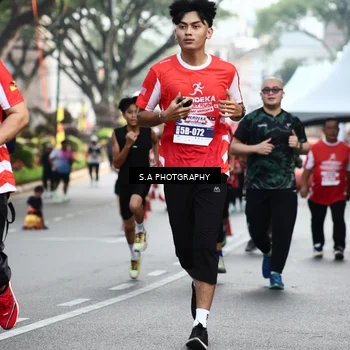 Runner Photo 8083406