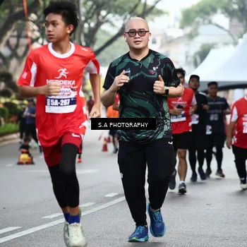 Runner Photo 8083418
