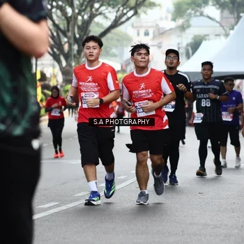 Runner Photo 8083420
