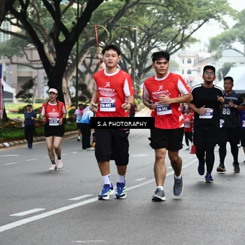 Runner Photo 8083434