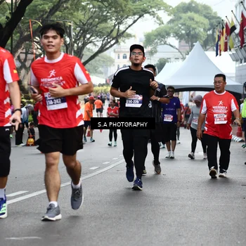 Runner Photo 8083443