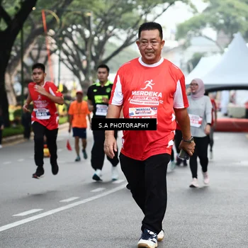 Runner Photo 8083454