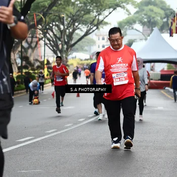 Runner Photo 8083456