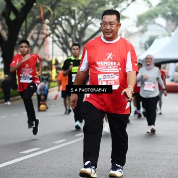 Runner Photo 8083463