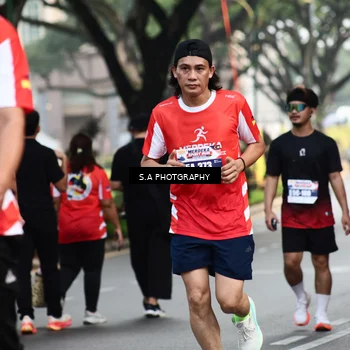 Runner Photo 8083551