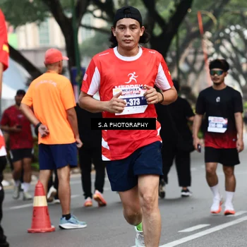 Runner Photo 8083559