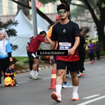 Runner Photo 8083570
