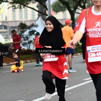 Runner Photo 8083575