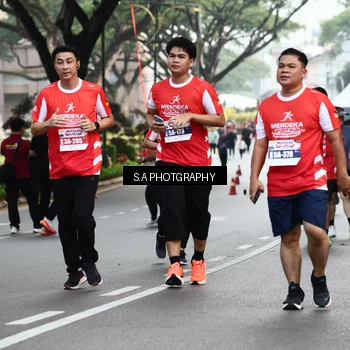 Runner Photo 8083594