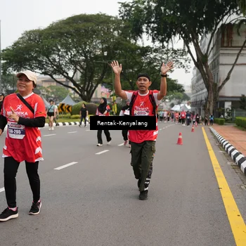 Runner Photo 8083596