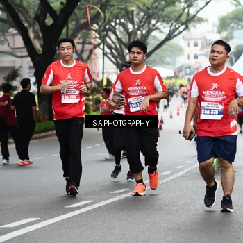 Runner Photo 8083601
