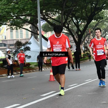 Runner Photo 8083612