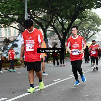 Runner Photo 8083625