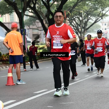 Runner Photo 8083660