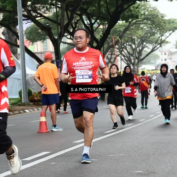 Runner Photo 8083668