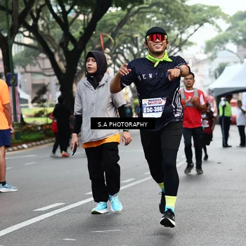 Runner Photo 8083684