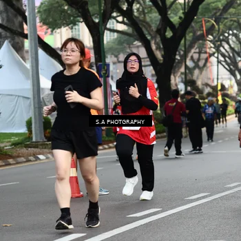 Runner Photo 8083688