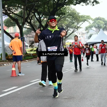Runner Photo 8083692