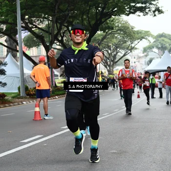 Runner Photo 8083693