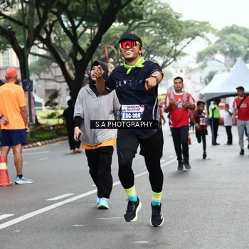 Runner Photo 8083694