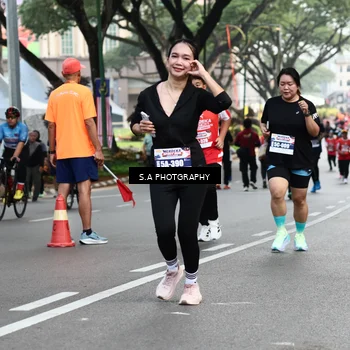 Runner Photo 8083727