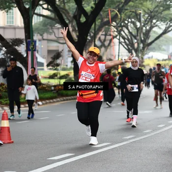 Runner Photo 8083757