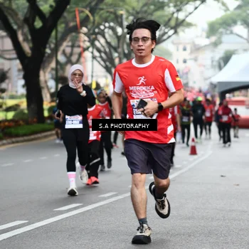 Runner Photo 8083762