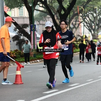 Runner Photo 8083768