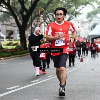 Runner Photo 8083770