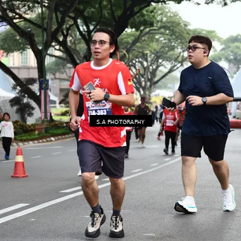 Runner Photo 8083781