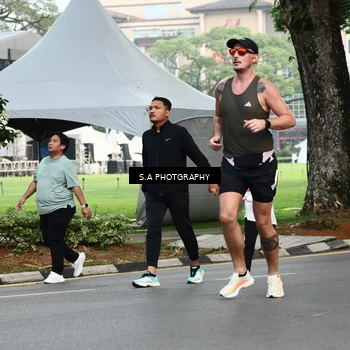 Runner Photo 8083797
