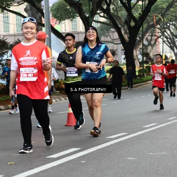 Runner Photo 8083803