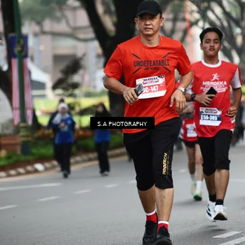 Runner Photo 8083833